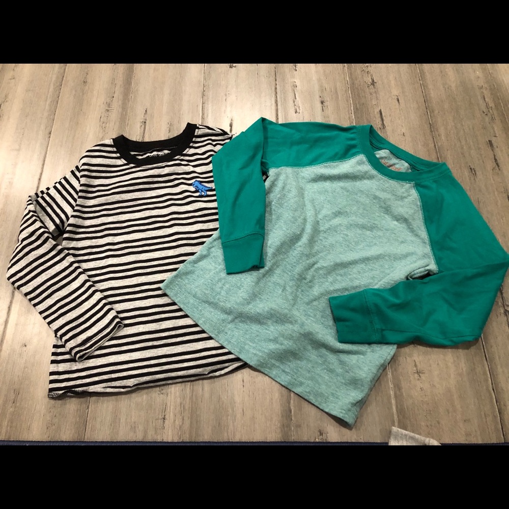 5t bundle of 2 shirts